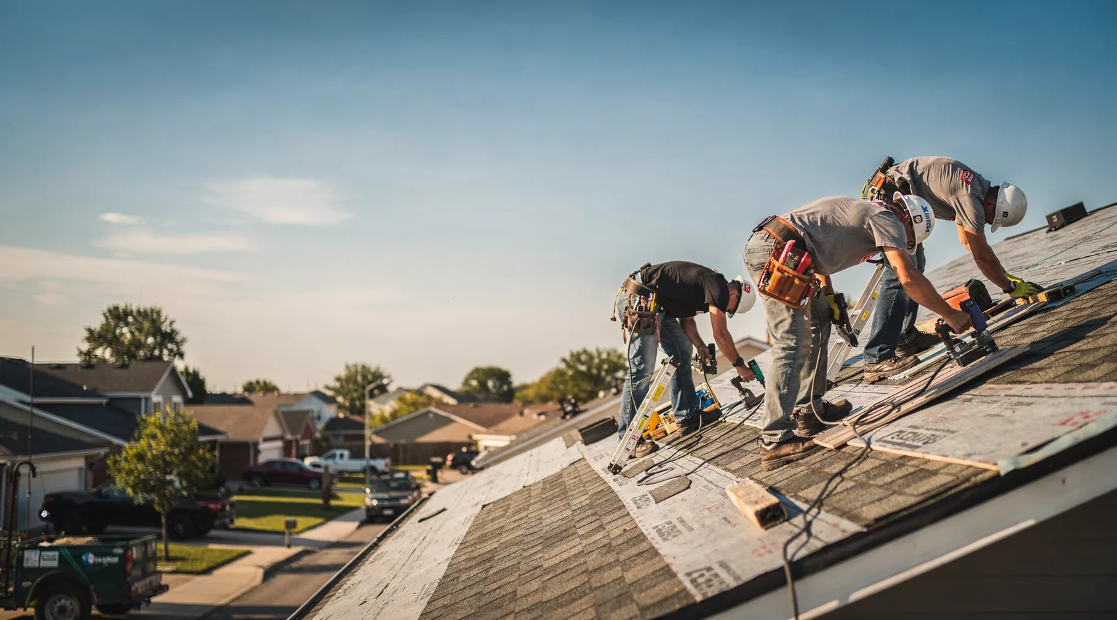 Soffit Damage Check in Hawaiian Gardens, CA